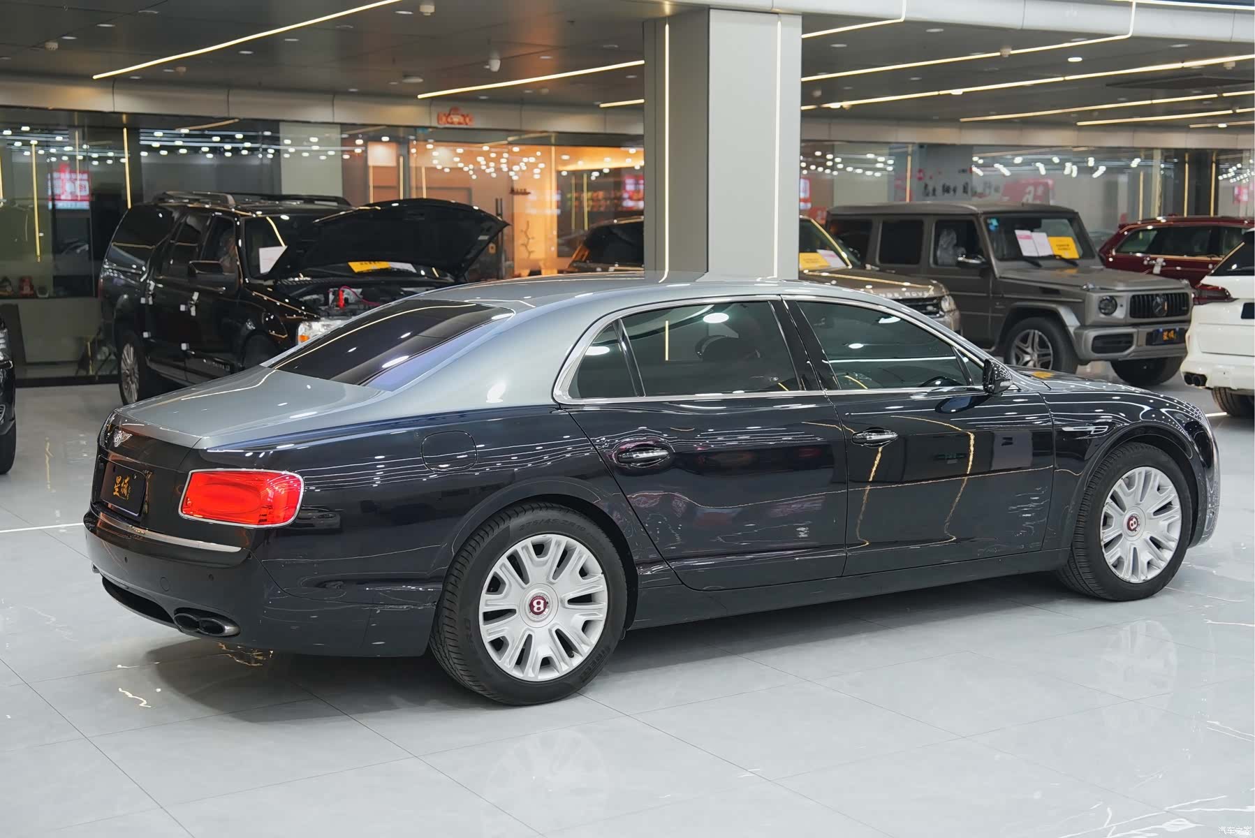 Bentley Flying Spur, 2018 7