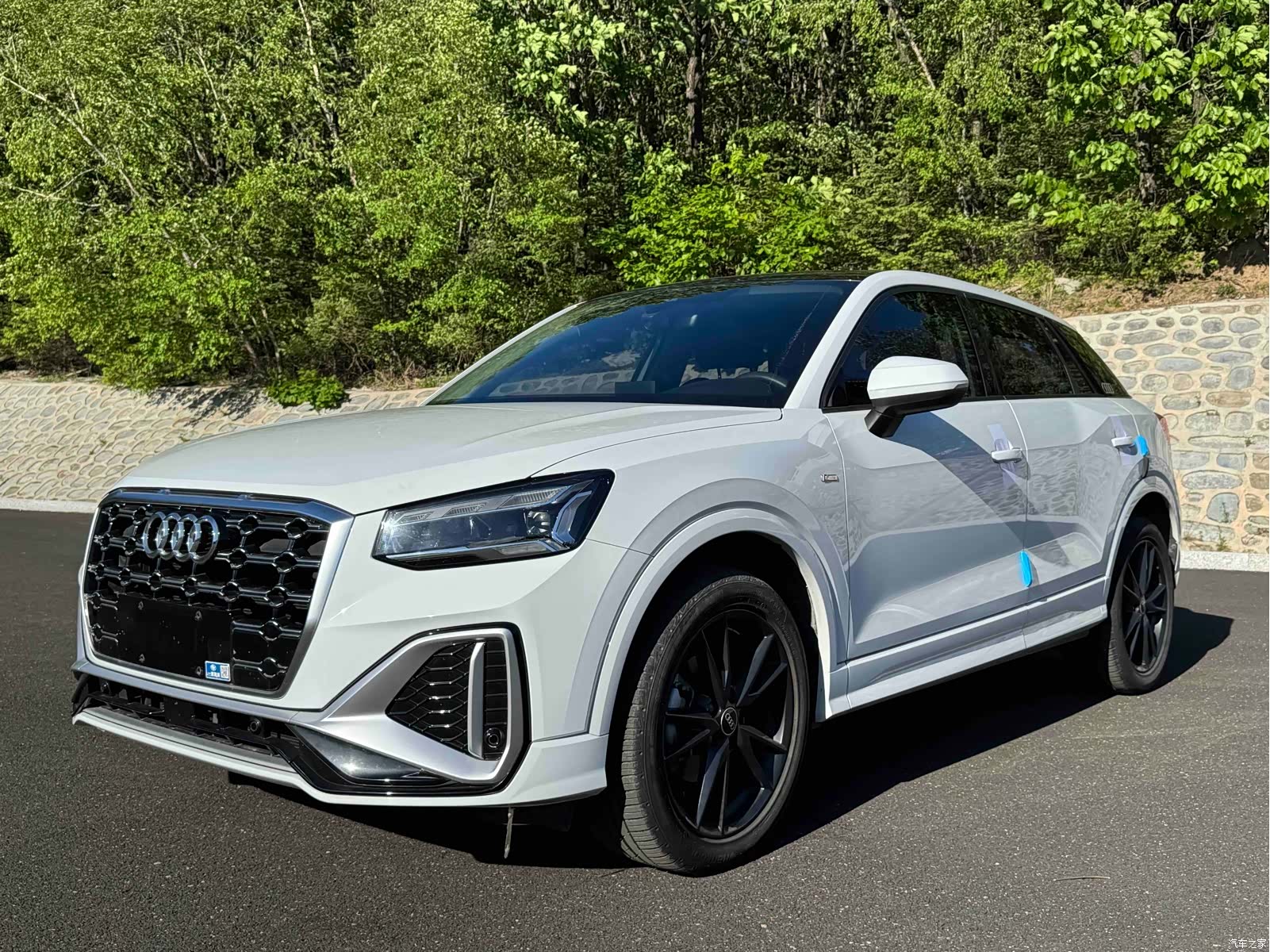 Audi Q2L, 2021 1