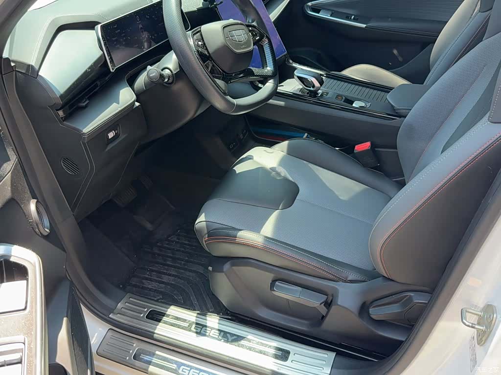 Geely Boyue, 2024 17