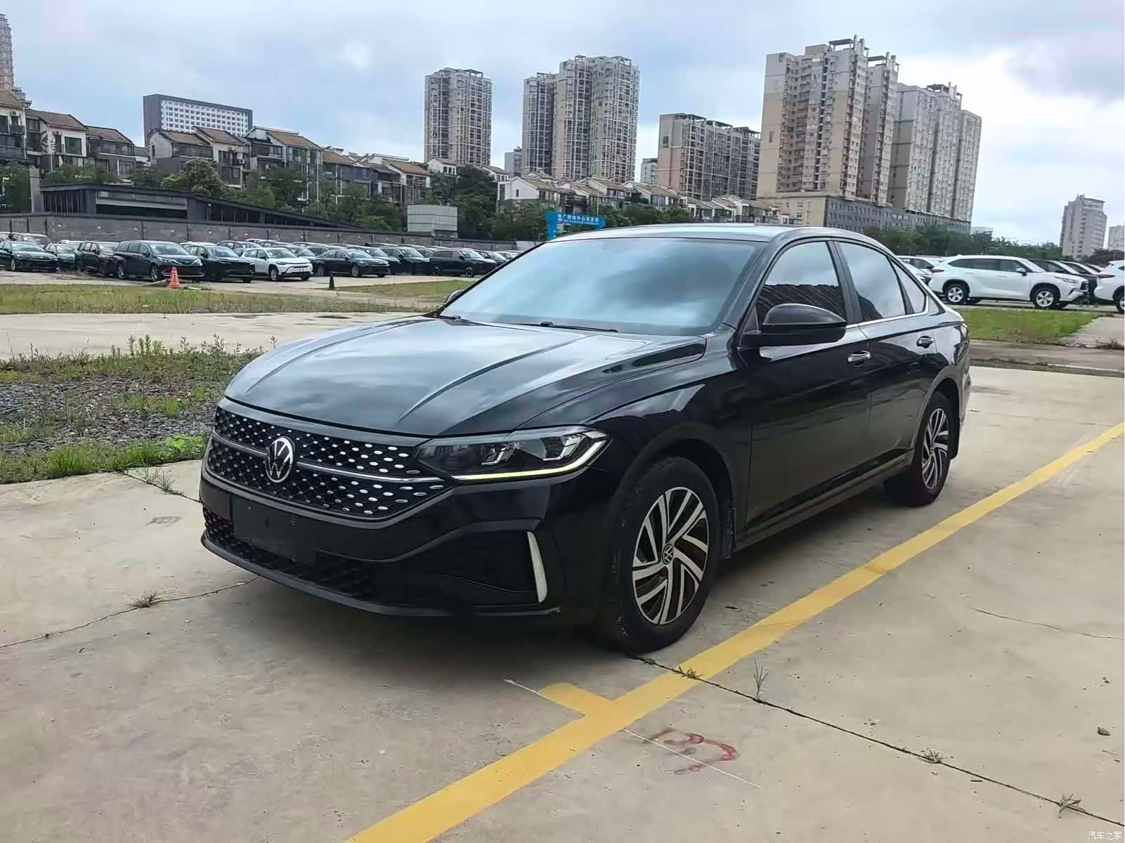 Volkswagen Lavida, 2023 1