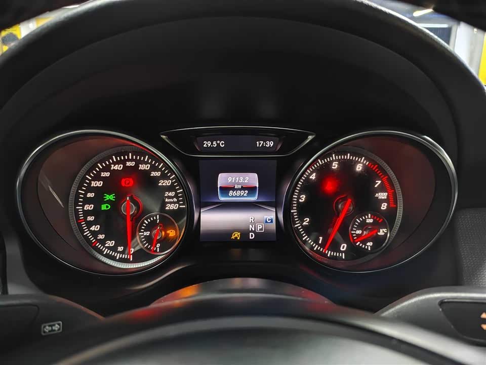 Mercedes-Benz CLA
