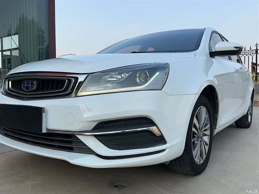 Geely Emgrand, 2018 25