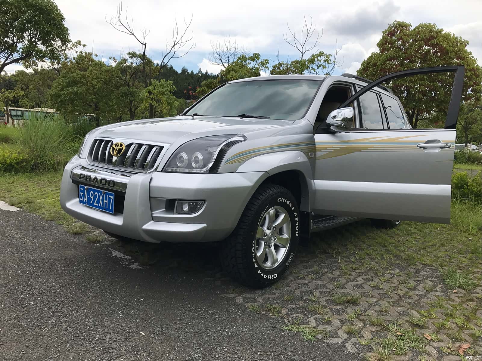 Toyota Prado, 2009 1