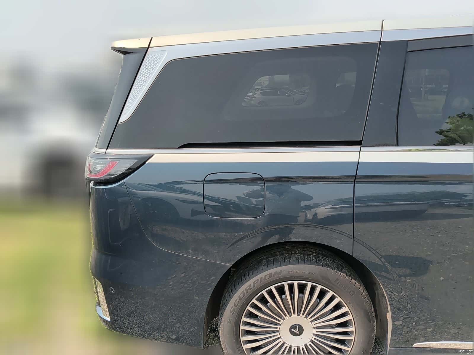 Voyah Dreamer, 2024 11