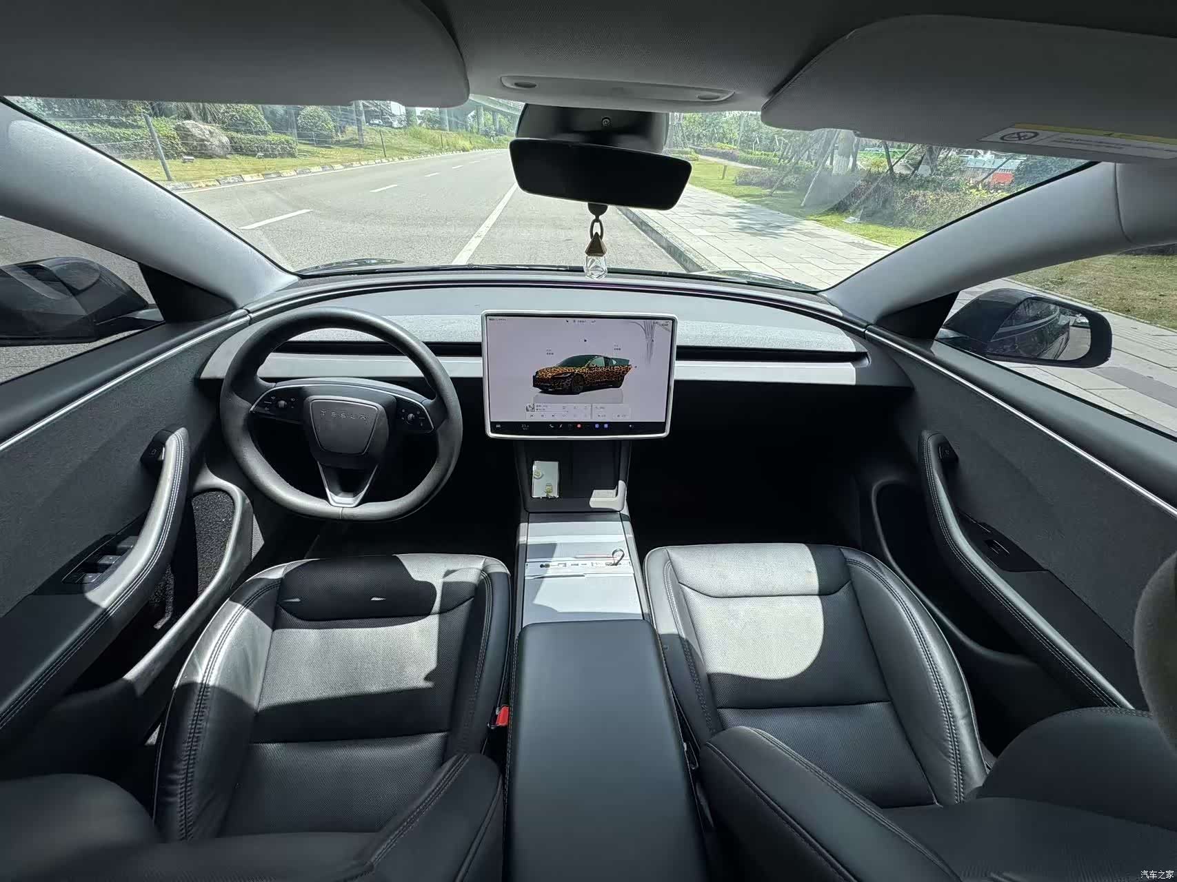 Tesla Model 3, 2024 6