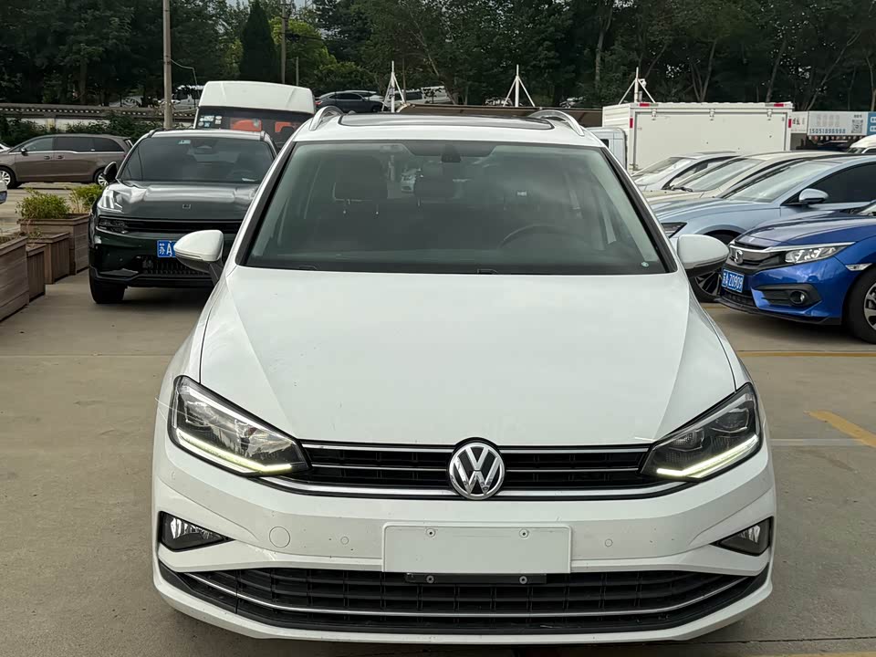 Volkswagen Golf*Jiayu Volkswagen Golf*Jiayu