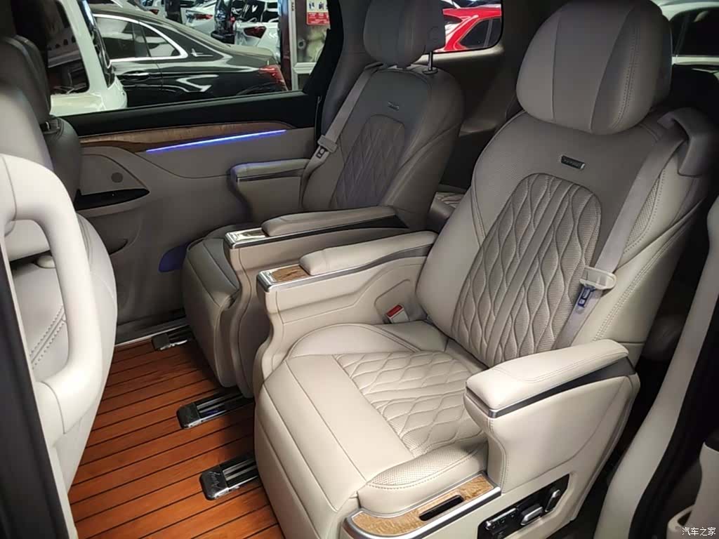 Buick GL8, 2019 17