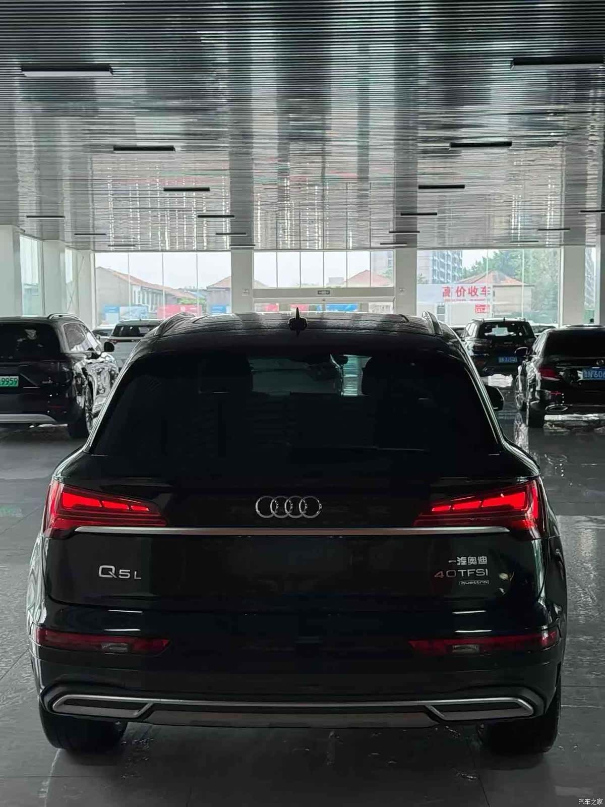 Audi Q5L, 2022 все фото