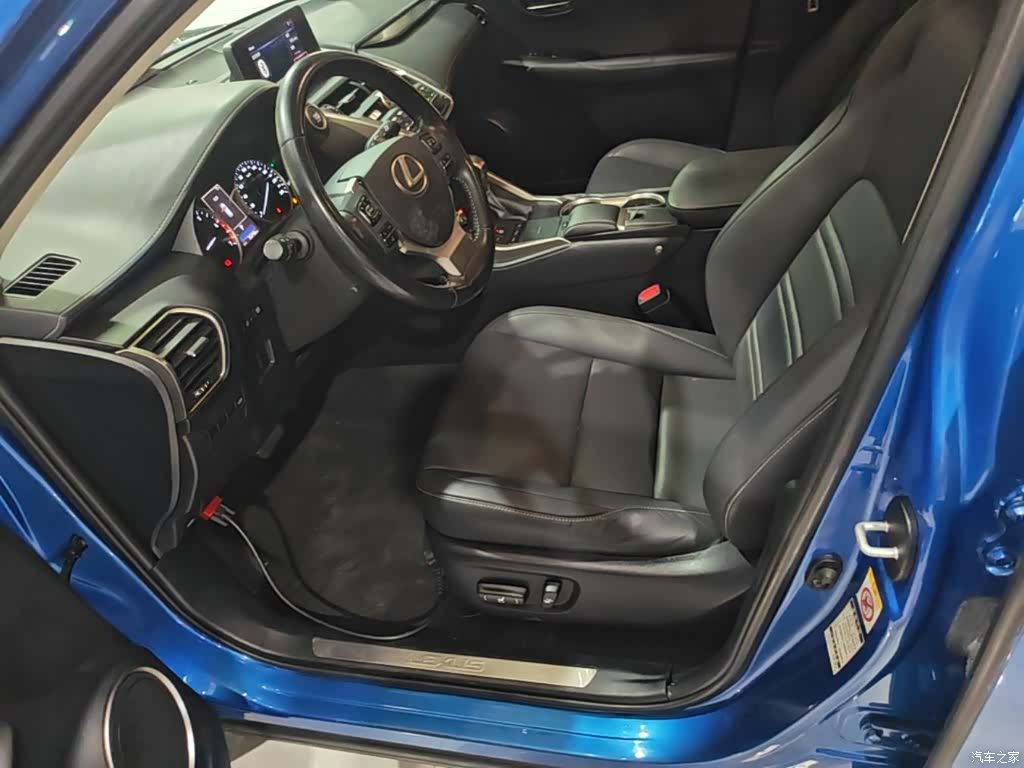 Lexus NX, 2018 15