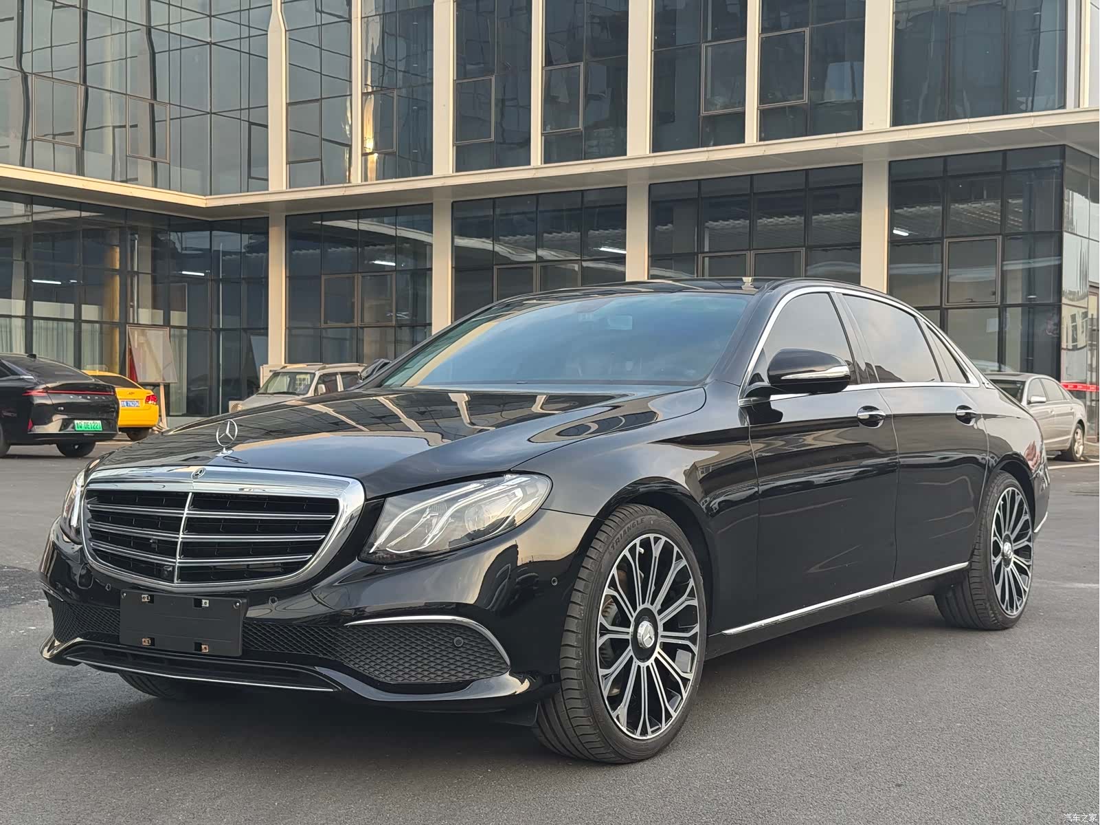 Mercedes-Benz E-Class, 2019 1