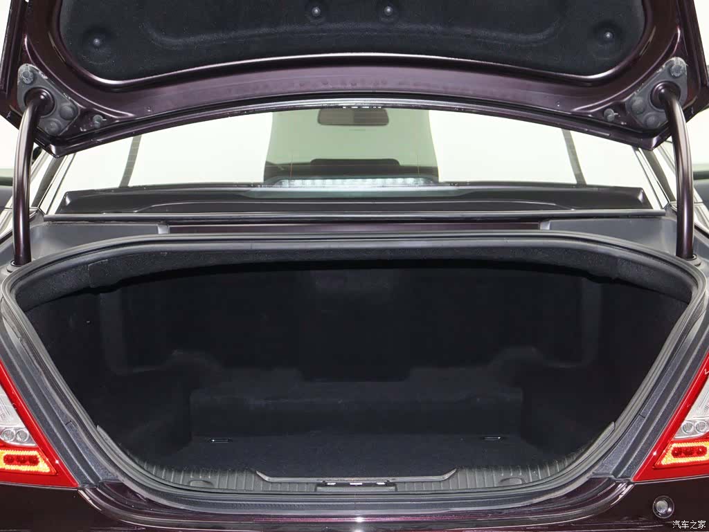 Jaguar XJ, 2014 12