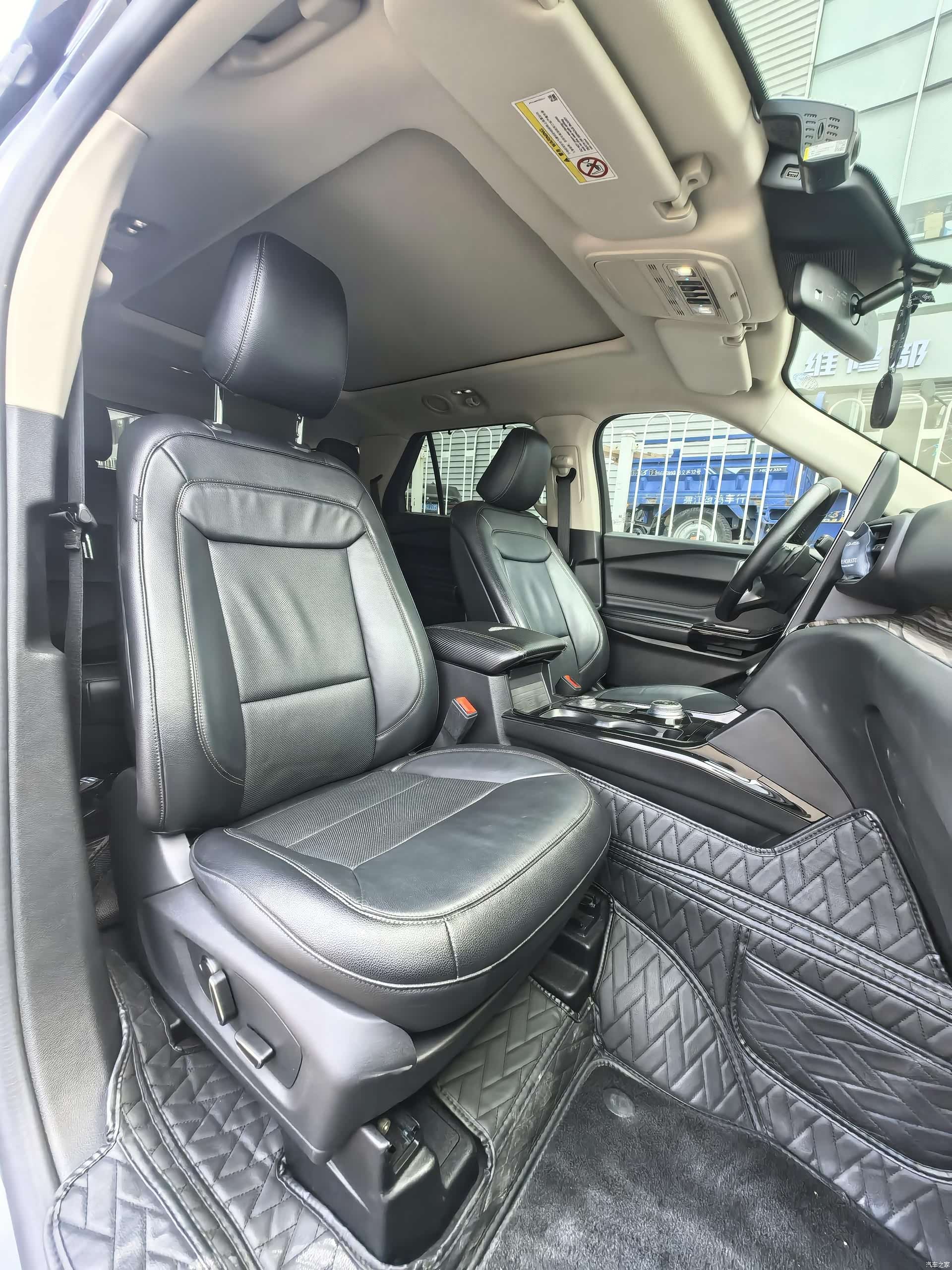 Ford Explorer, 2020 7