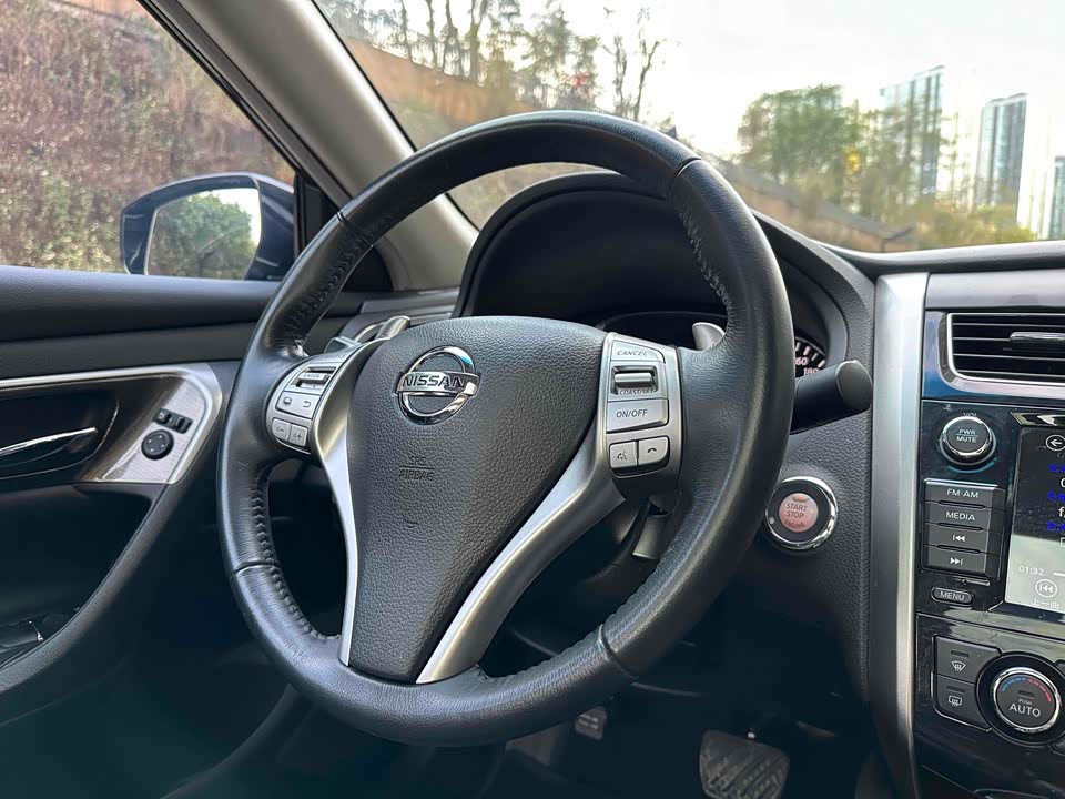 Nissan Teana