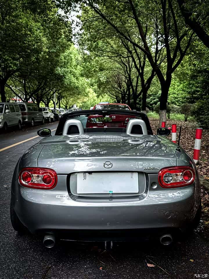 Mazda MX-5, 2010 все фото