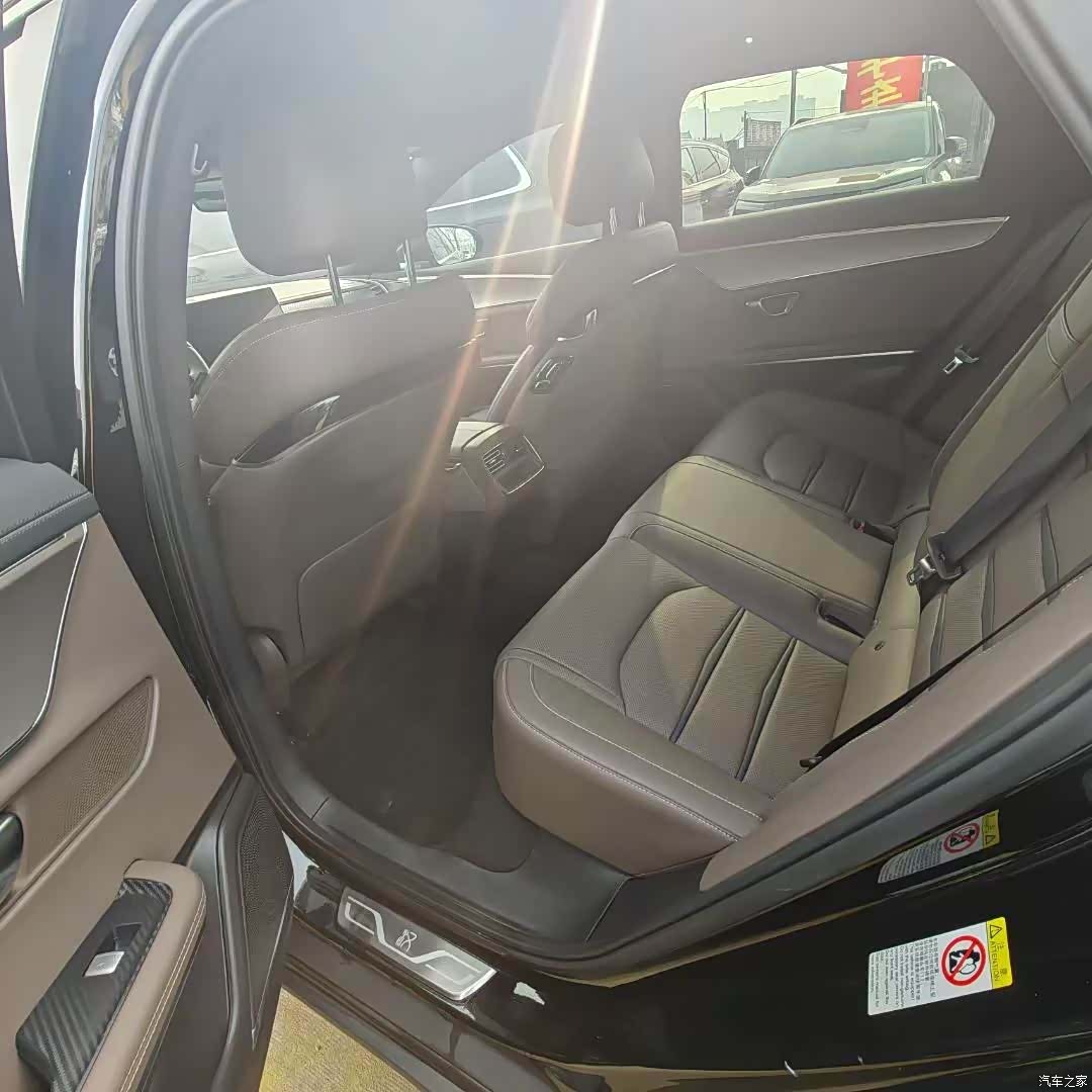 BYD Han, 2022 4