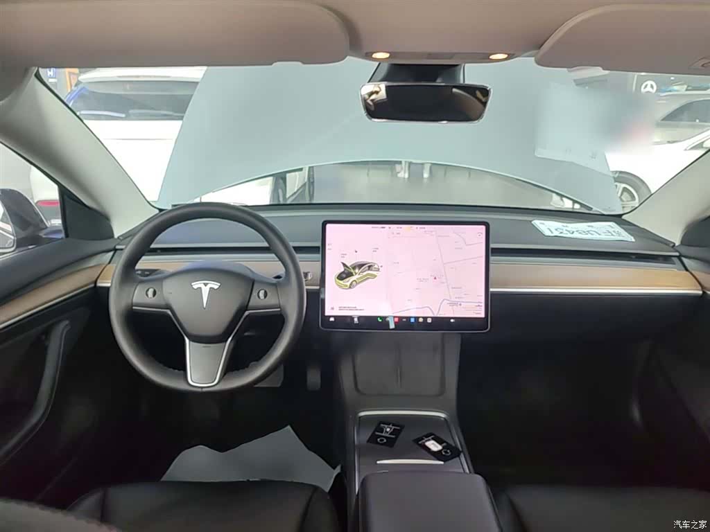 Tesla Model 3, 2021 10
