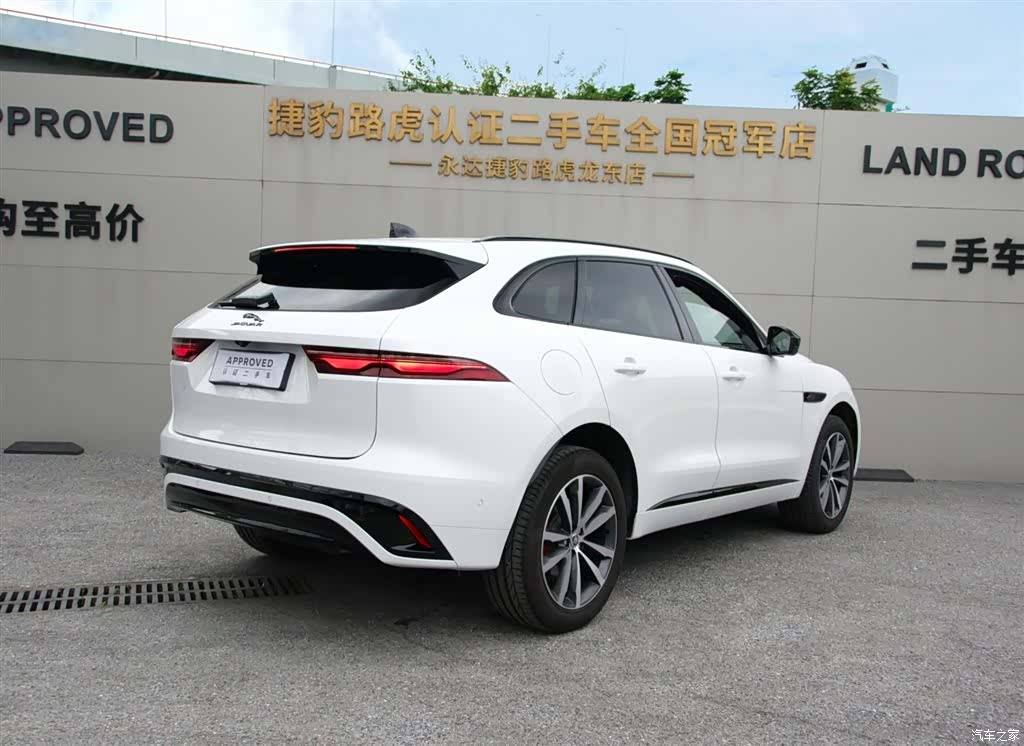 Jaguar F-PACE, 2025 6