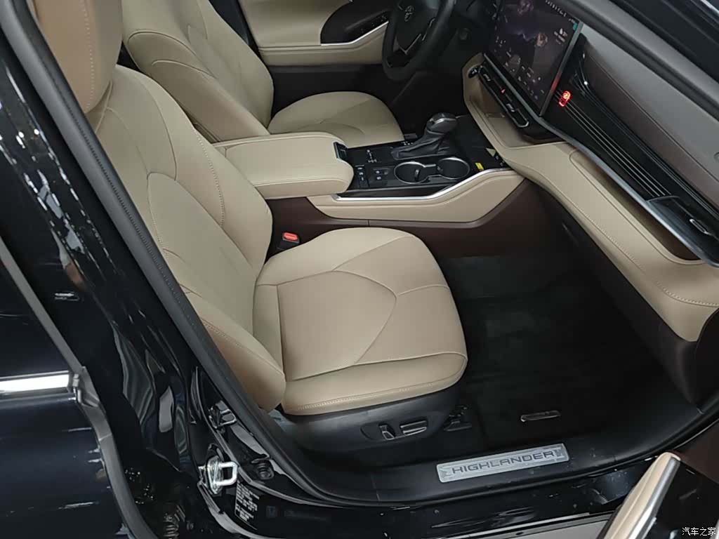 Toyota Highlander, 2026 25