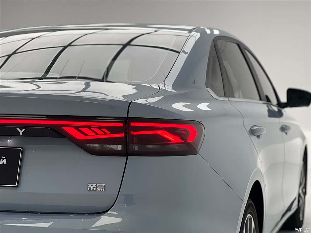 Geely Emgrand, 2023 12