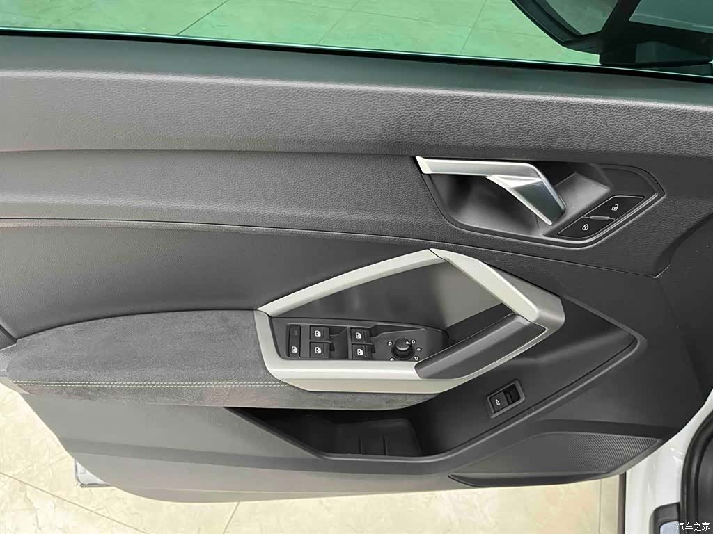 Audi Q3, 2023 8