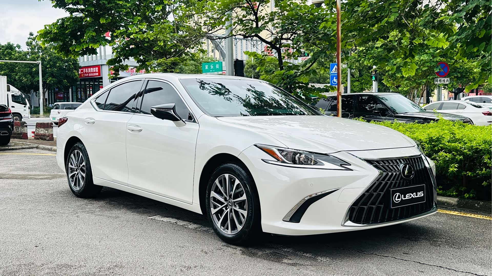 Lexus ES, 2023 3