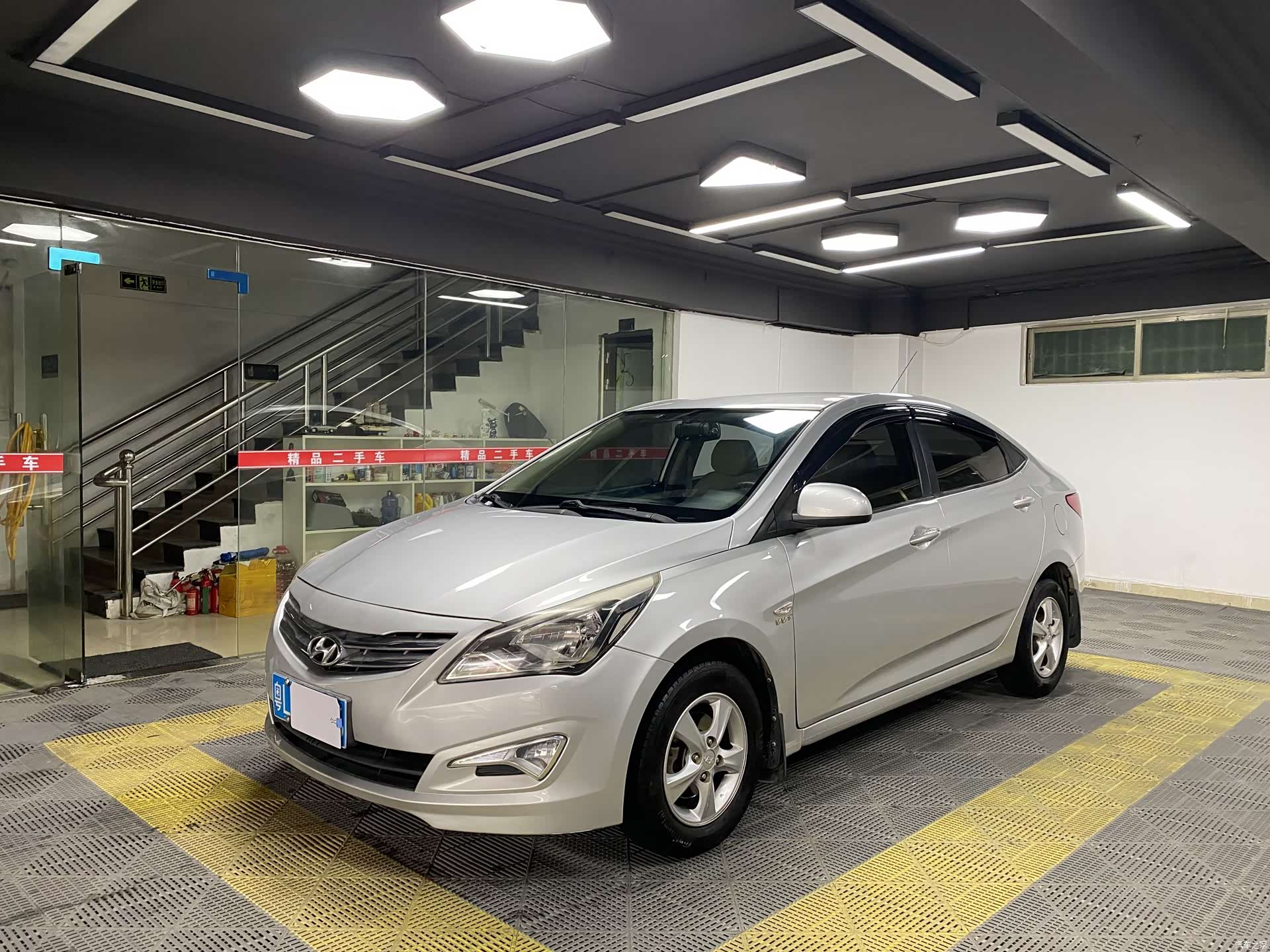 Hyundai GLS, 2015 1