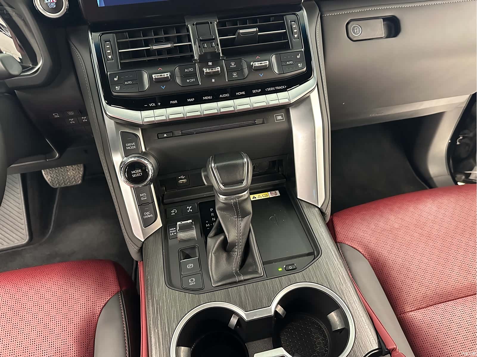 Toyota Land Cruiser, 2023 19
