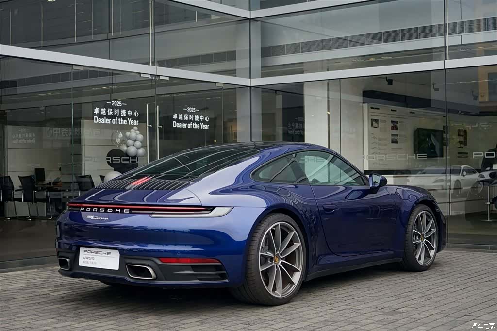 Porsche 911, 2025 7