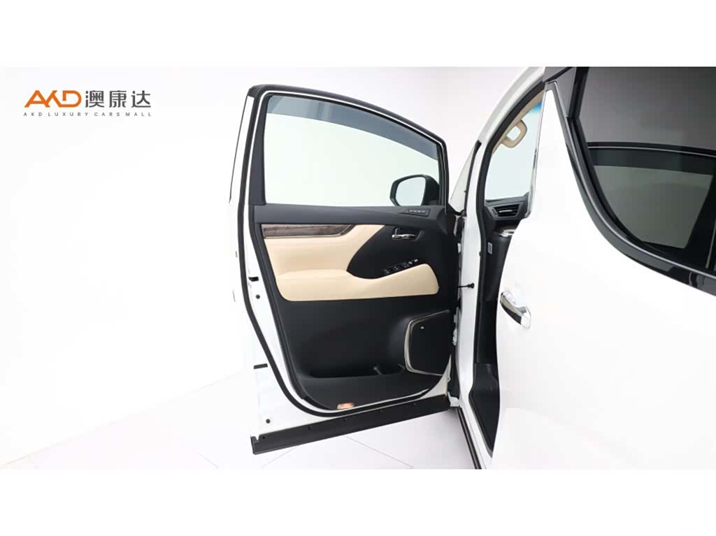 Toyota Alphard, 2018 11