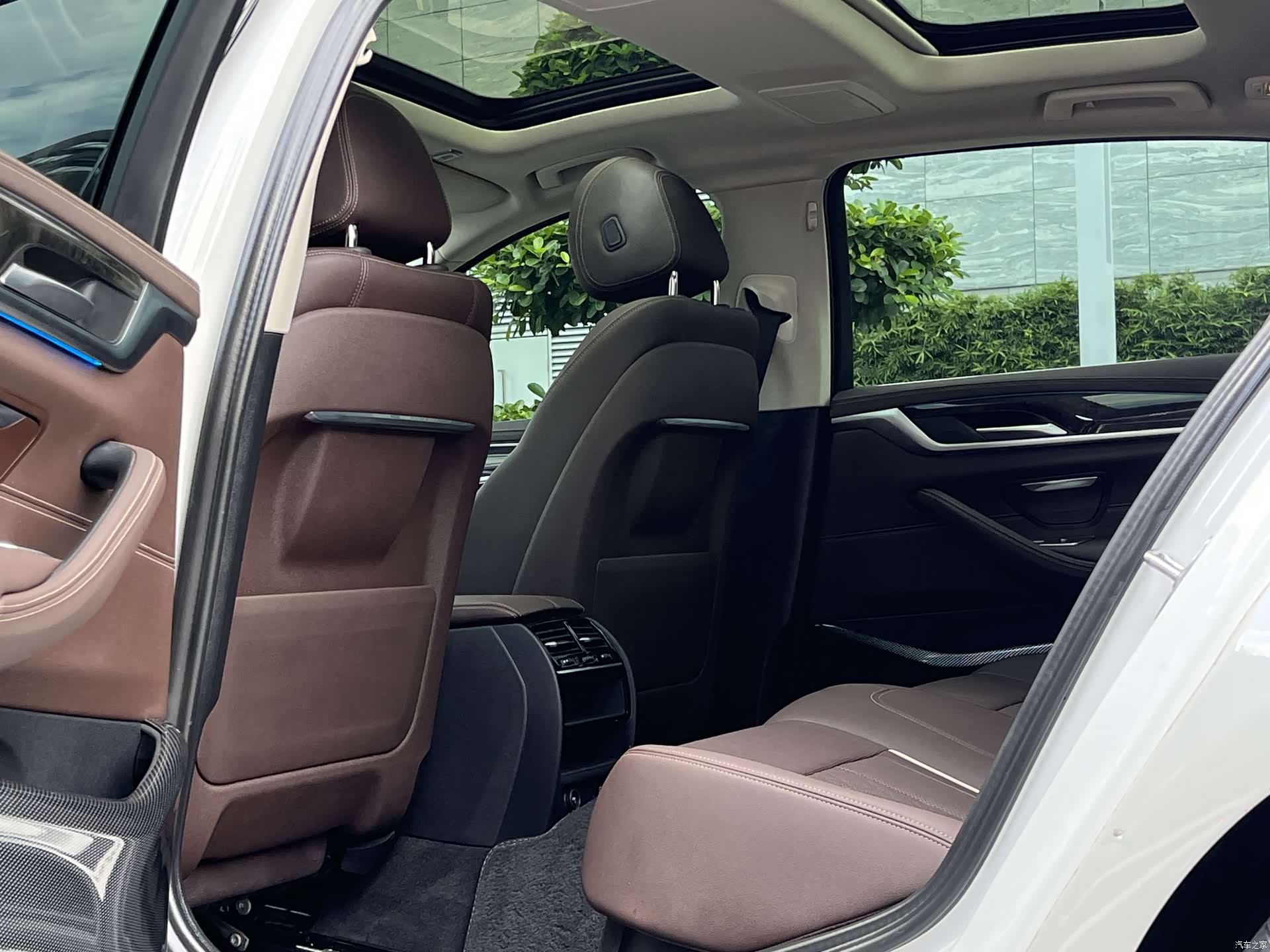 BMW 5 Series, 2021 9