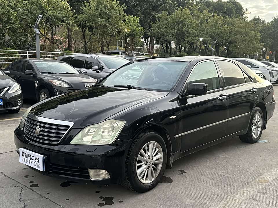 Toyota crown