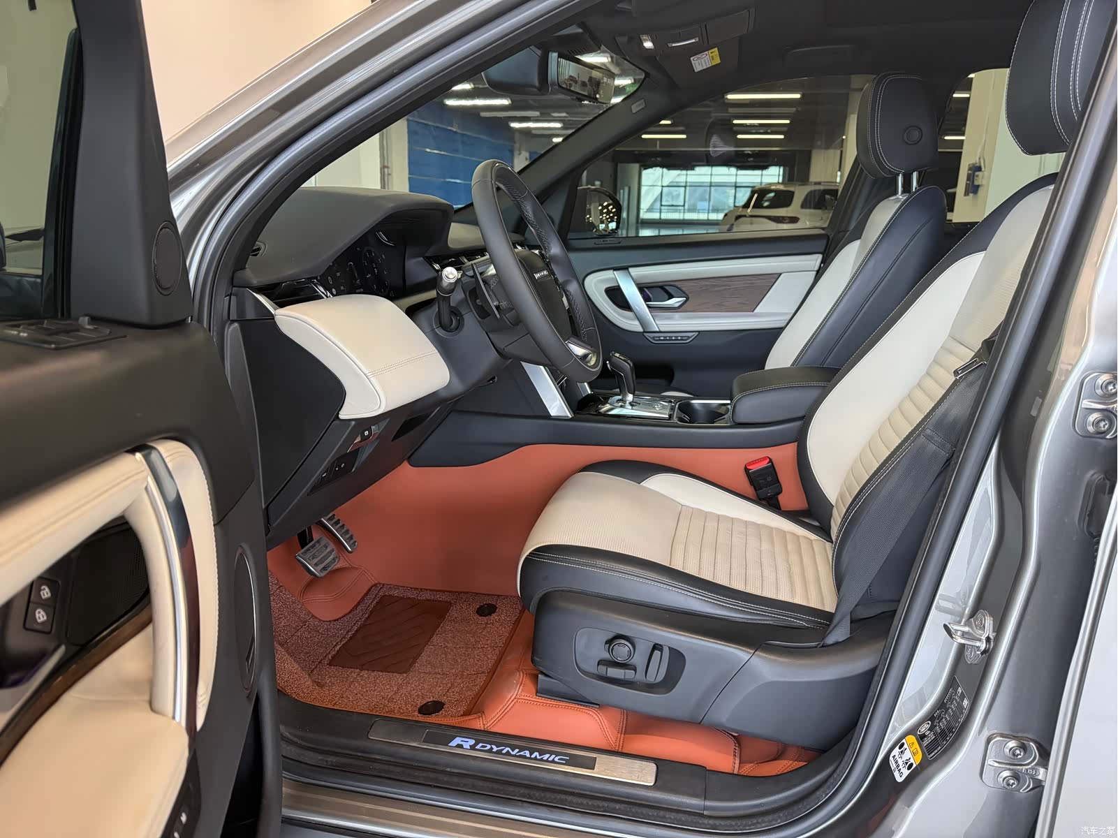 Land Rover Discovery, 2021 6