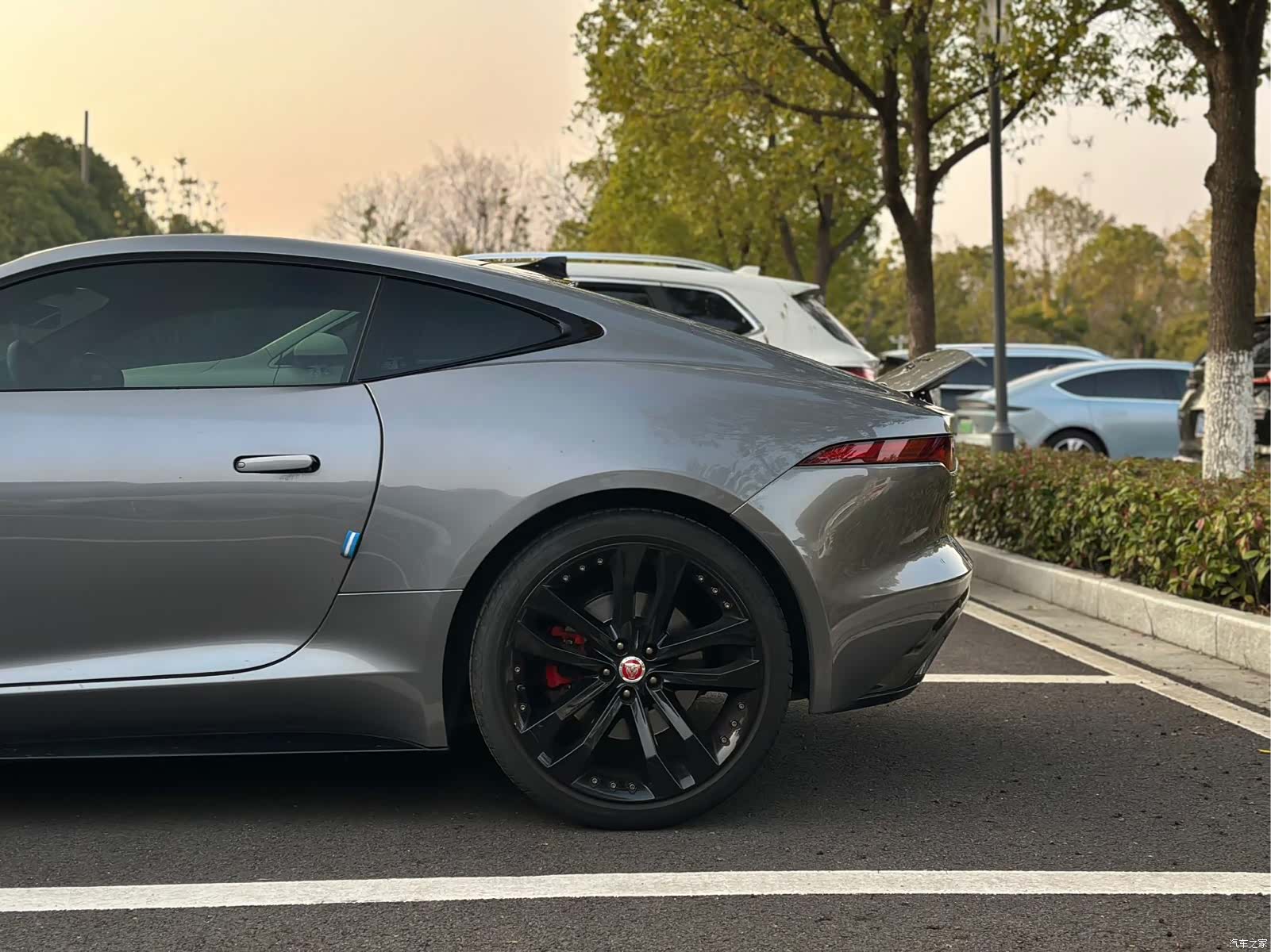 Jaguar F-TYPE, 2022 все фото