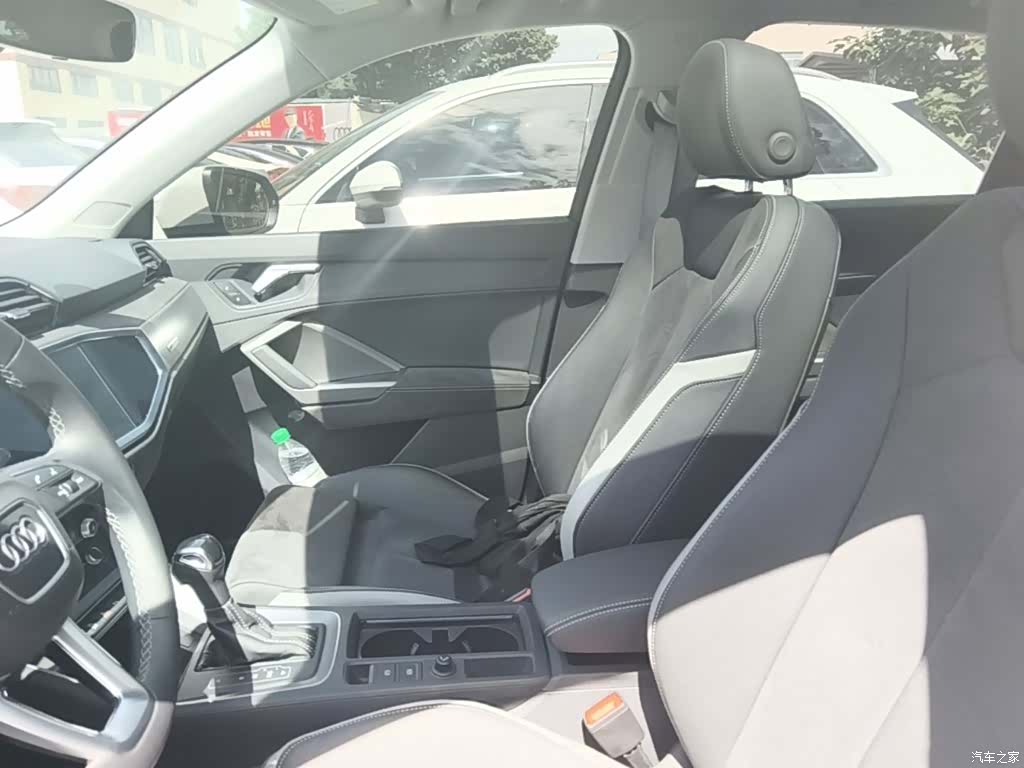 Audi Q3, 2023 15