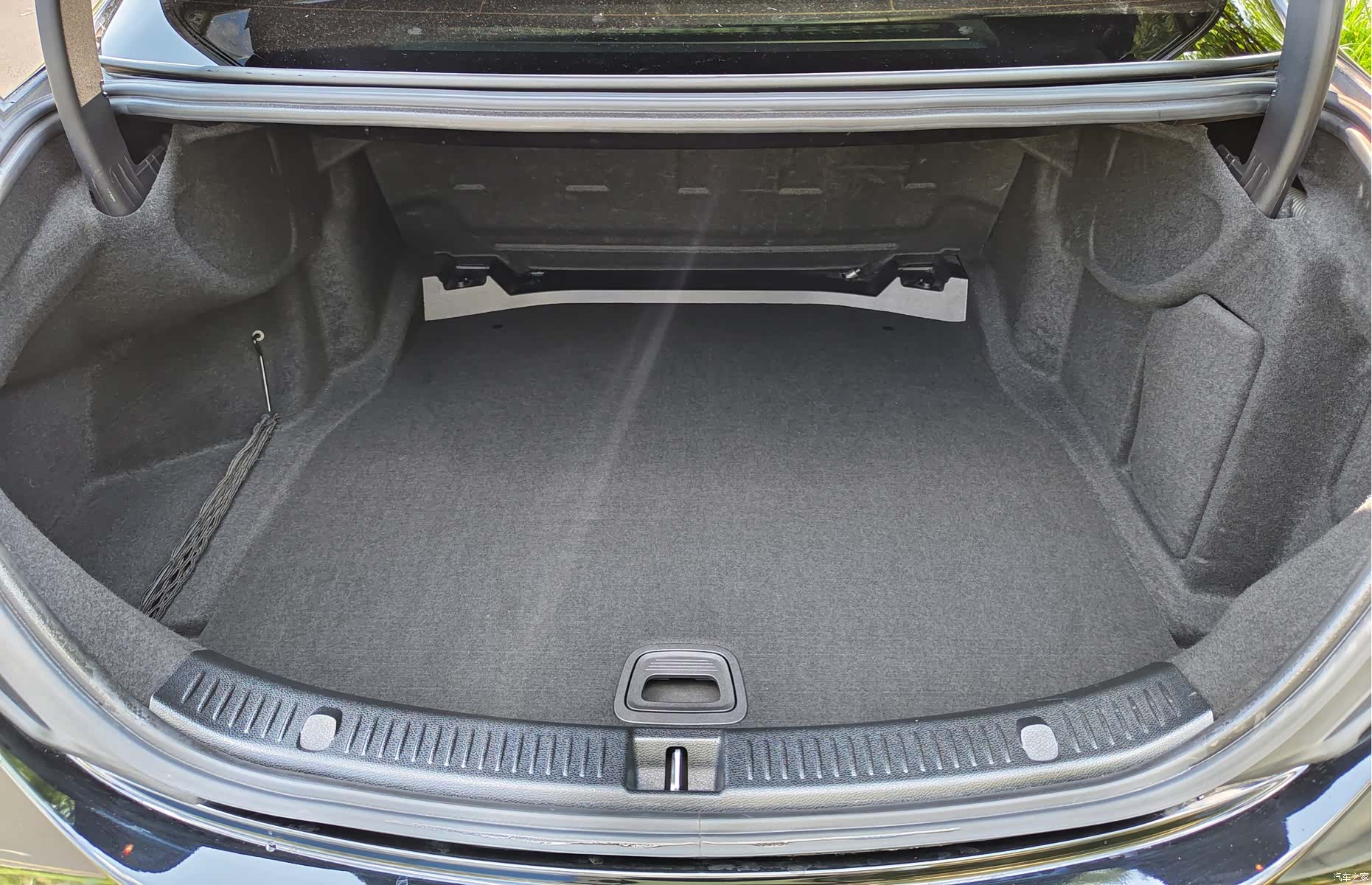 Mercedes-Benz E-Class, 2018 15