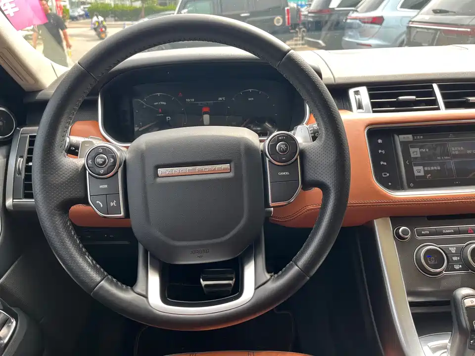 Land Rover Range Rover Sport Land Rover Range Rover Sport