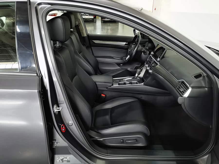 Honda Accord 2020, фото 23