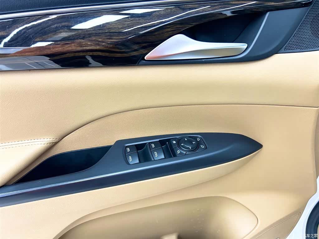 Buick GL8, 2019 9