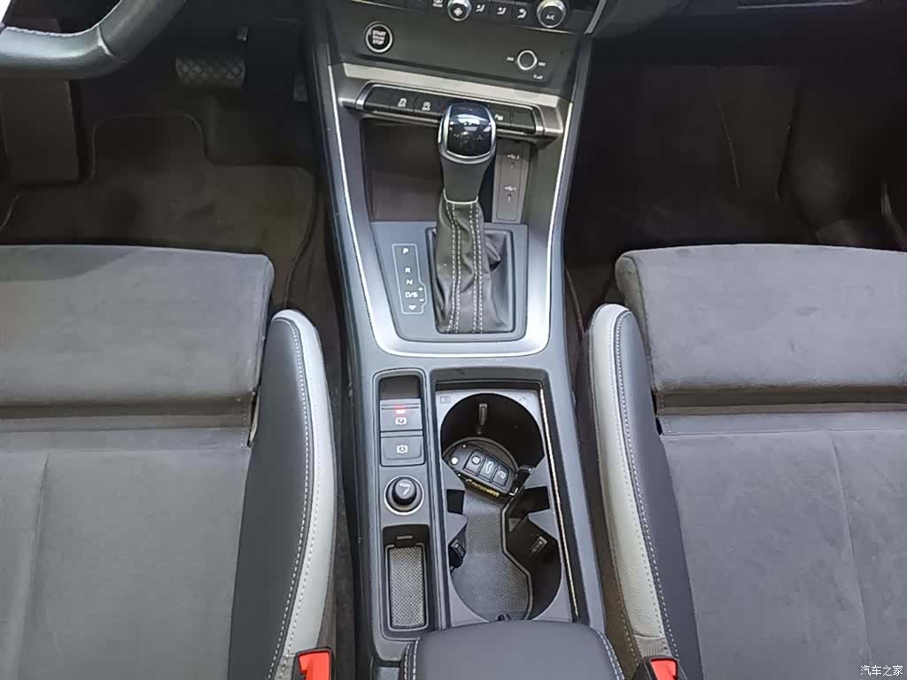 Audi Q3, 2023 14