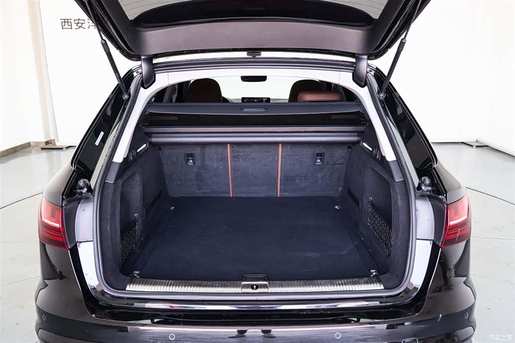 Audi A4, 2021 10
