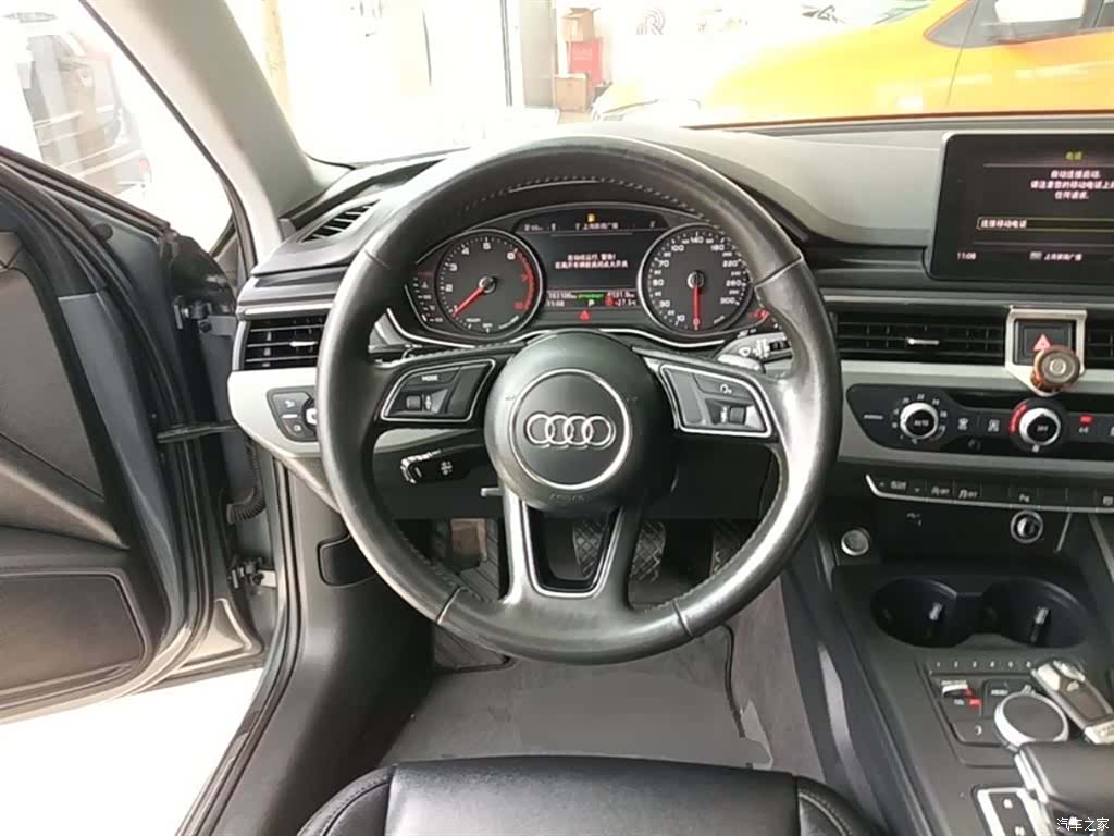 Audi A4L, 2018 11