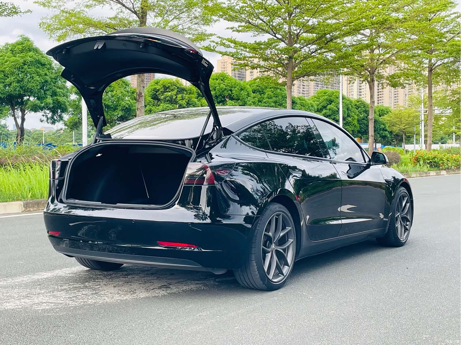 Tesla Model 3, 2021 10