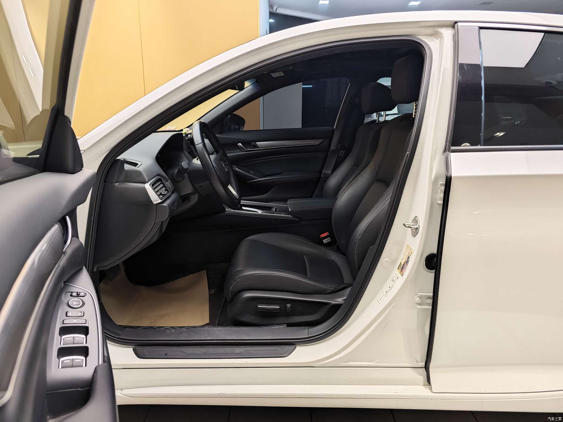 Honda Inspire, 2023 13