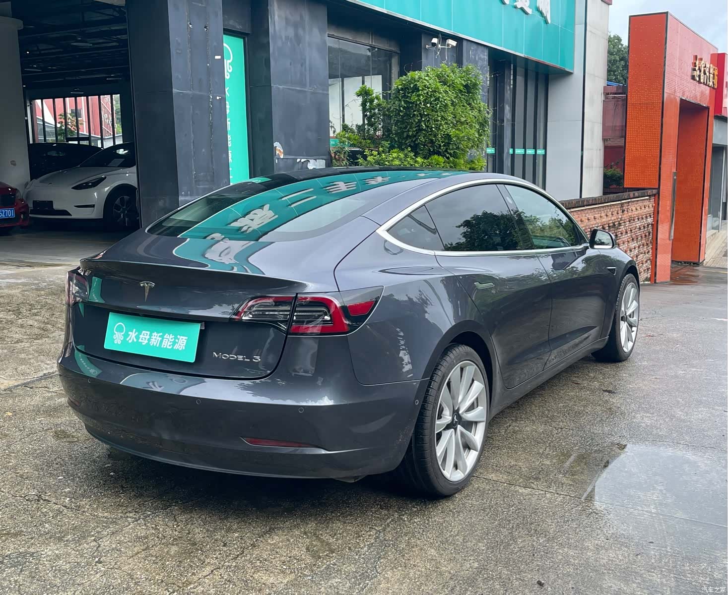 Tesla Model 3, 2020 4