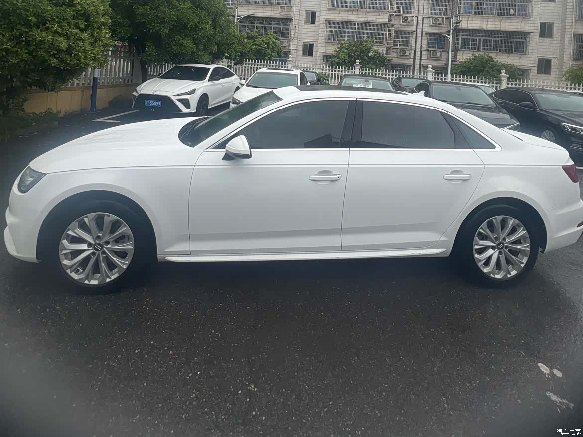 Audi A4L, 2019 3