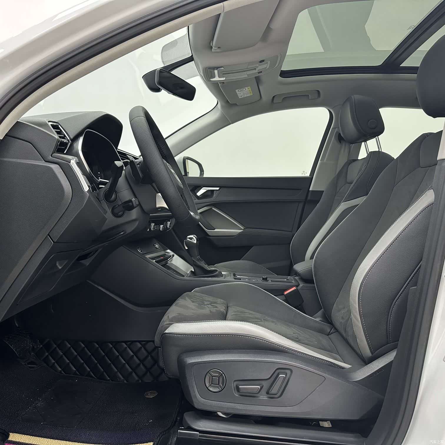 Audi Q3, 2023 8