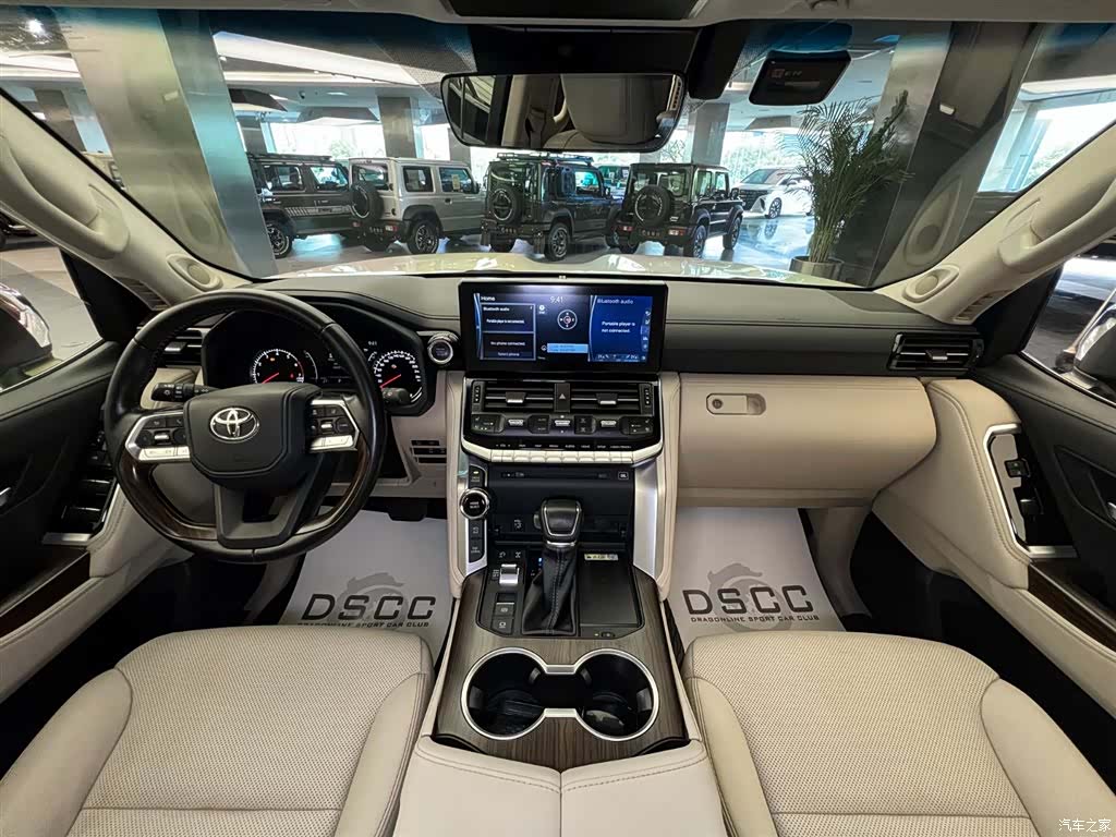 Toyota Land Cruiser, 2023 13