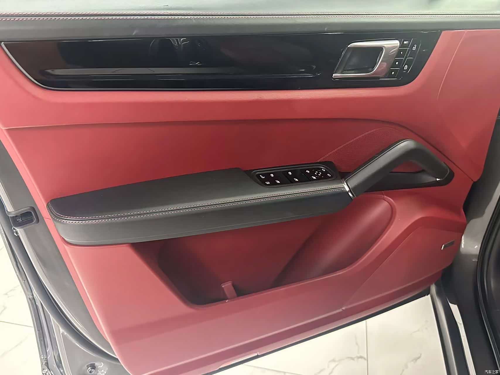 Porsche Cayenne, 2020 11