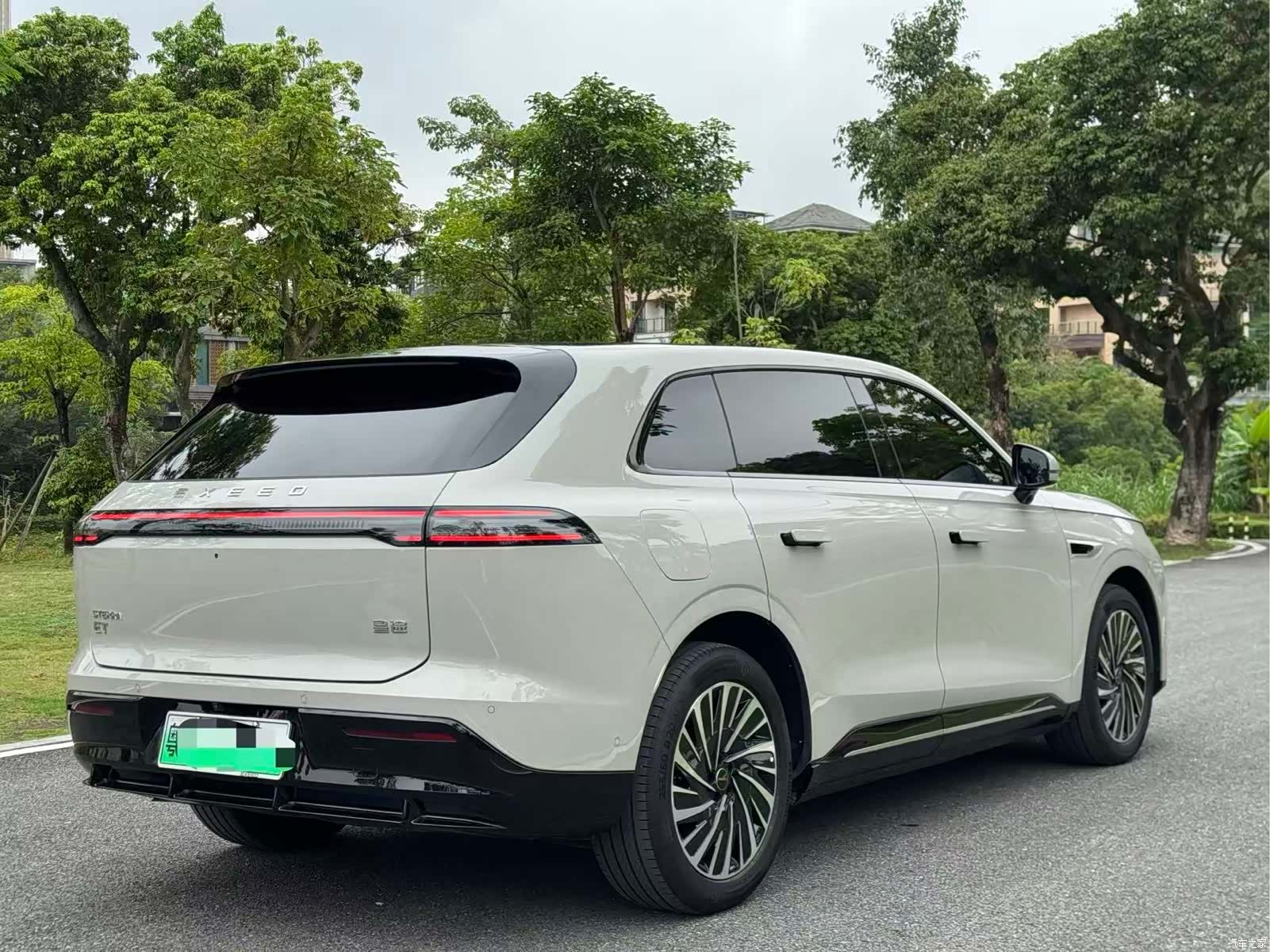 Exeed Yuan, 2025 9