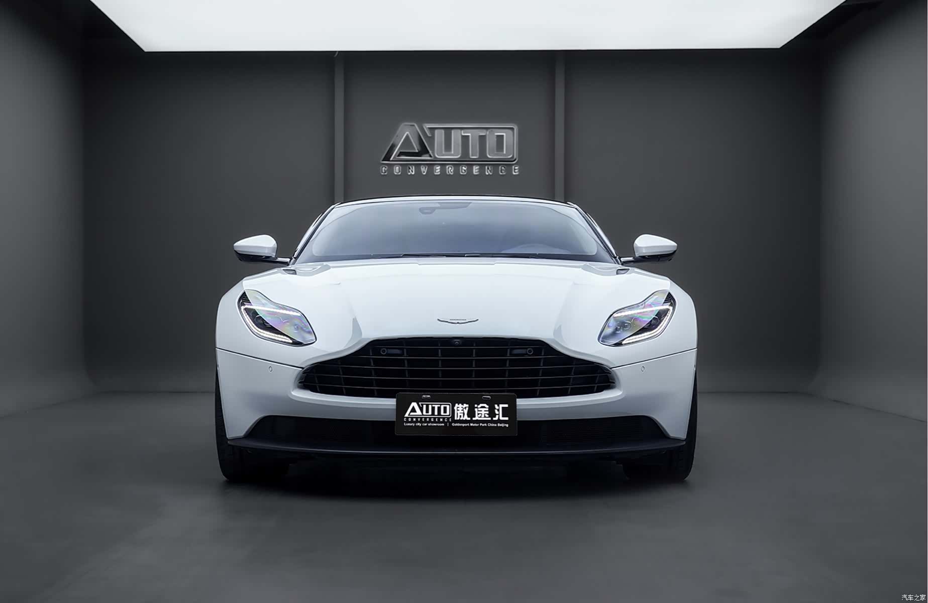 Aston Martin DB11, 2019 2